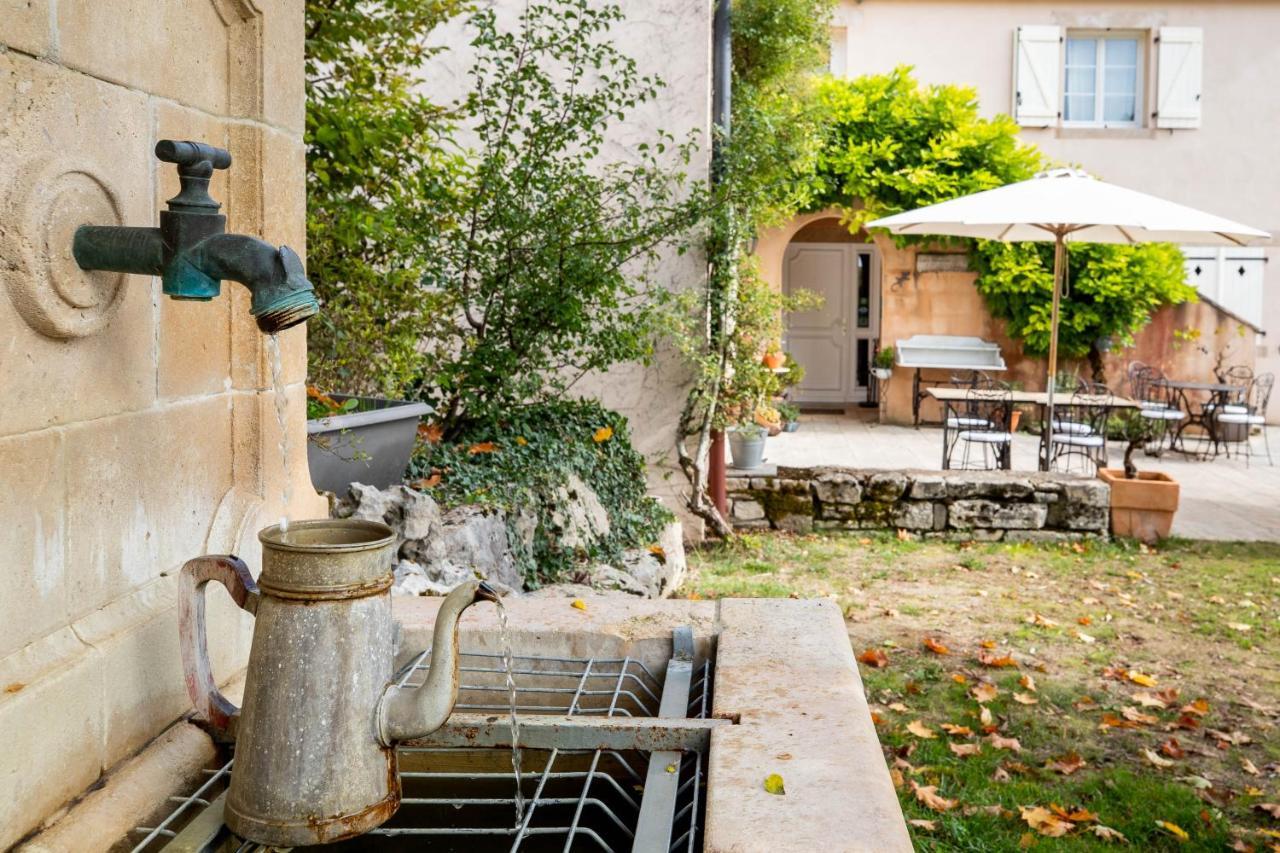לינה וארוחת בוקר Nantoux Domaine De La Combotte מראה חיצוני תמונה