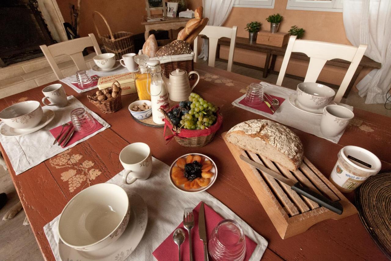 לינה וארוחת בוקר Nantoux Domaine De La Combotte מראה חיצוני תמונה